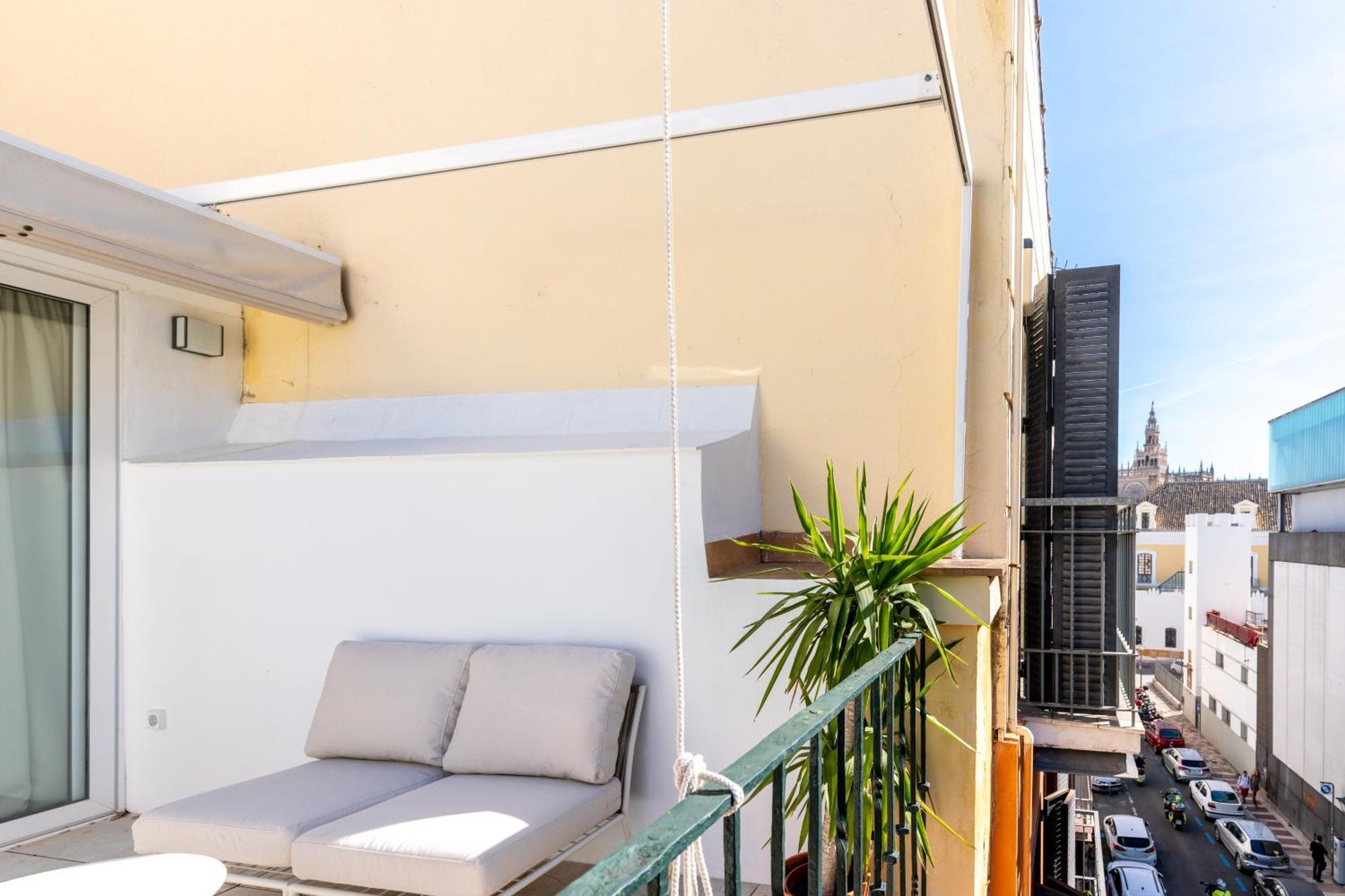 Duplex Con Terraza Junto A La Catedral Leilighet Sevilla Eksteriør bilde
